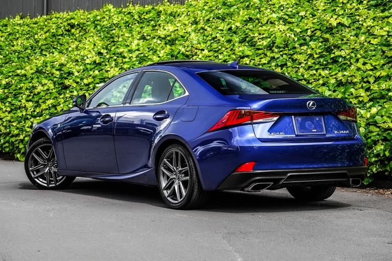 2016 Lexus IS 200T F Sport