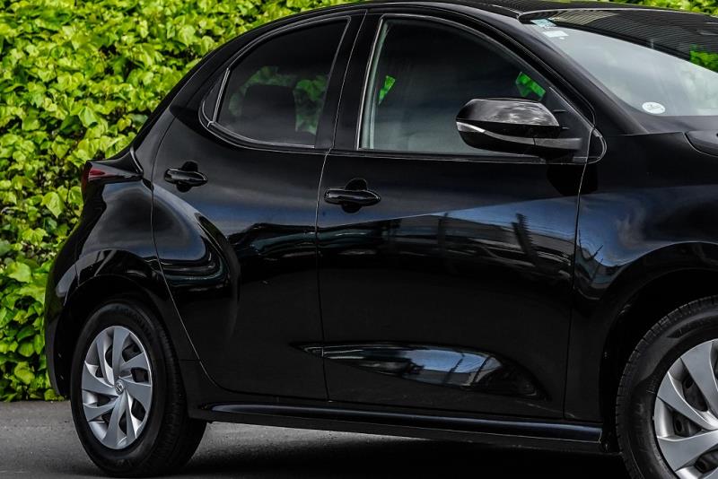 2021 Toyota Yaris Hybrid / Vitz