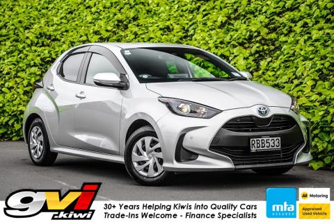 2020 Toyota Yaris Hybrid / Vitz