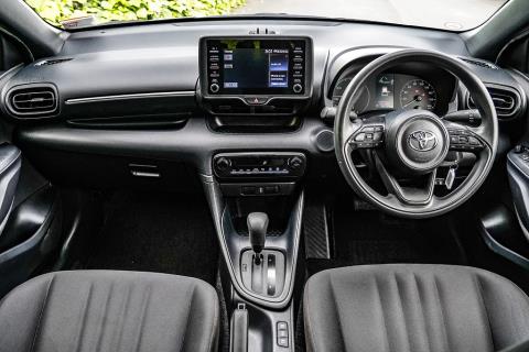 2020 Toyota Yaris Hybrid / Vitz - Thumbnail