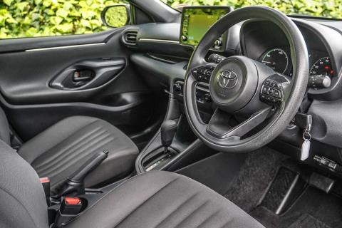 2020 Toyota Yaris Hybrid / Vitz - Thumbnail