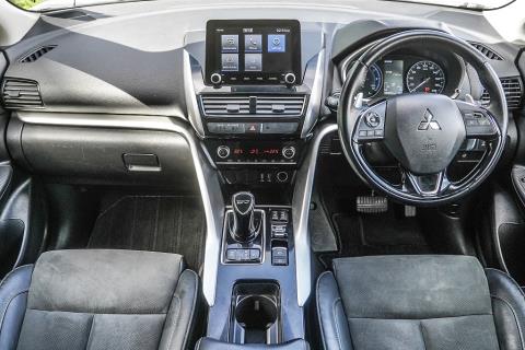2021 Mitsubishi Eclipse Cross PHEV - Thumbnail