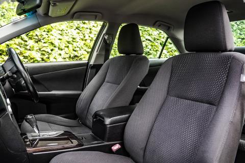 2013 Toyota Camry Hybrid - Thumbnail
