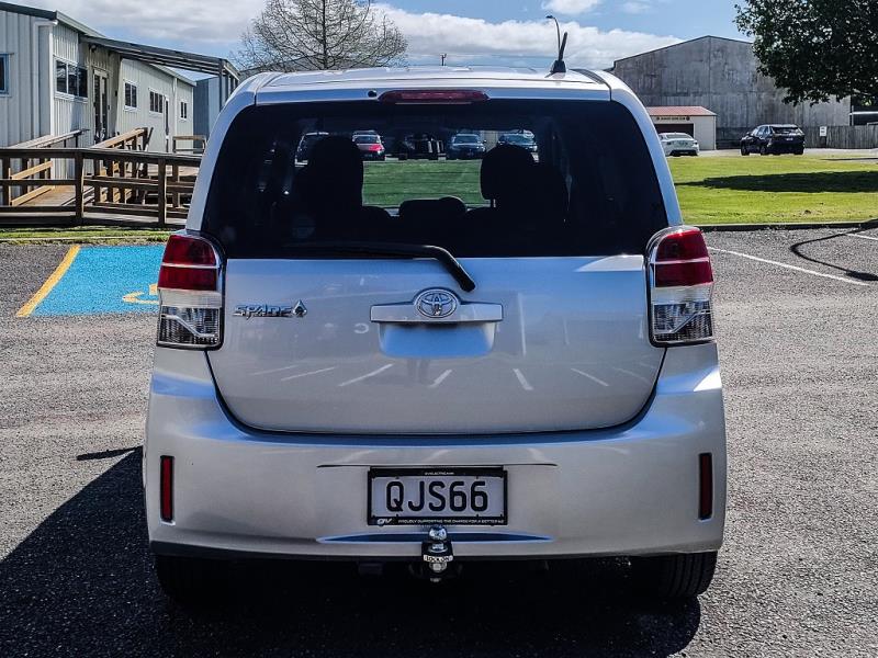 2012 Toyota Spade 1500cc