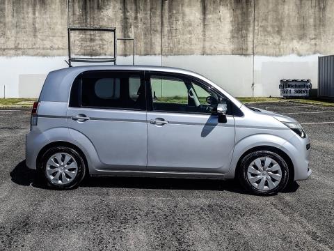 2012 Toyota Spade 1500cc - Thumbnail