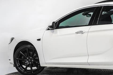 2019 Holden Commodore Calais V - Thumbnail