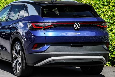 2022 Volkswagen ID.4 Pro Launch Edition - Thumbnail