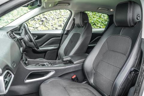 2017 Jaguar F-Pace R-Sport 4WD - Thumbnail