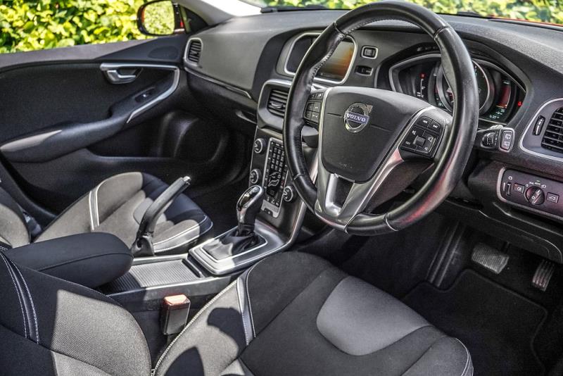 2014 Volvo V40 T4