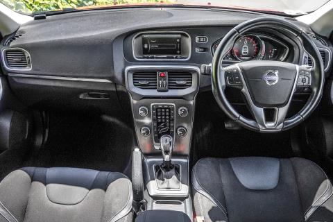 2014 Volvo V40 T4 - Thumbnail