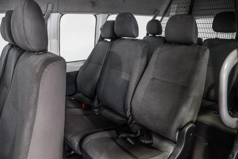 2017 Toyota Hiace Minibus 12 Seater - Thumbnail