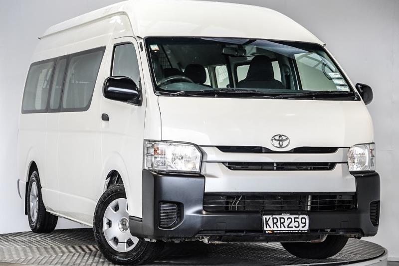 2017 Toyota Hiace Minibus 12 Seater