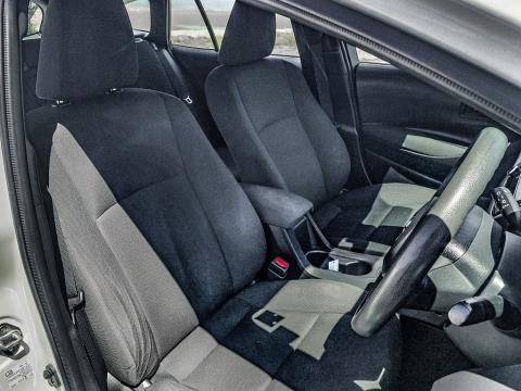 2020 Toyota Corolla Touring Hybrid - Thumbnail