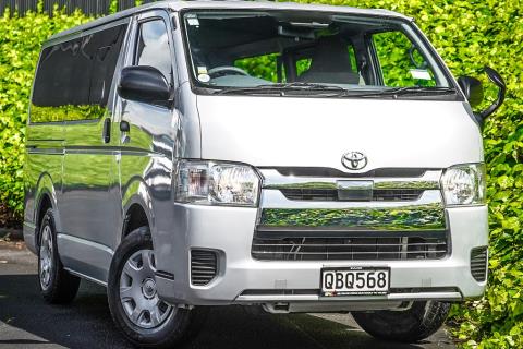 2019 Toyota Hiace GL 5 Door - Thumbnail