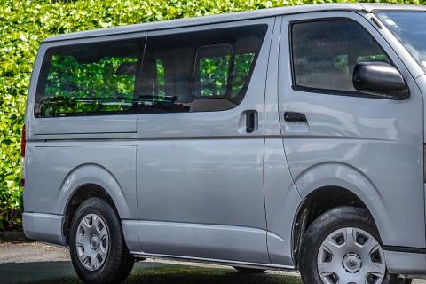 2019 Toyota Hiace GL 5 Door - Thumbnail