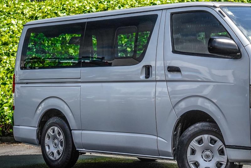 2019 Toyota Hiace GL 5 Door
