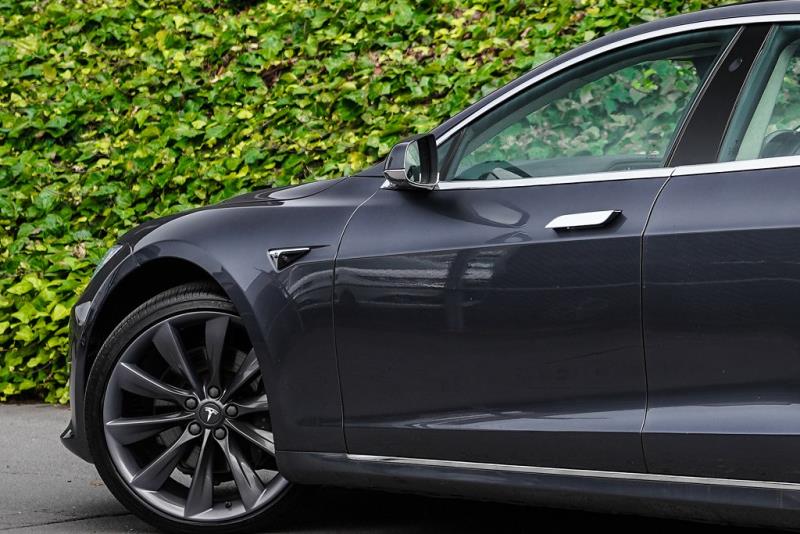 2017 Tesla Model S 90D AWD