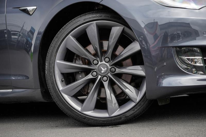 2017 Tesla Model S 90D AWD