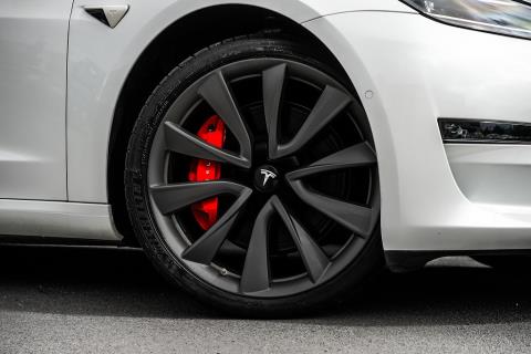 2020 Tesla Model 3 Performance - Thumbnail