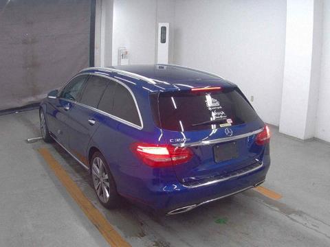 2016 Mercedes Benz C 350e - Thumbnail