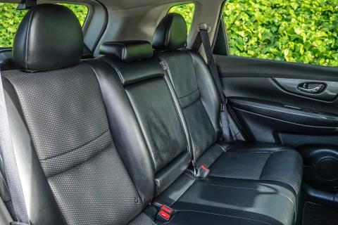 2015 Nissan X-Trail Hybrid - Thumbnail