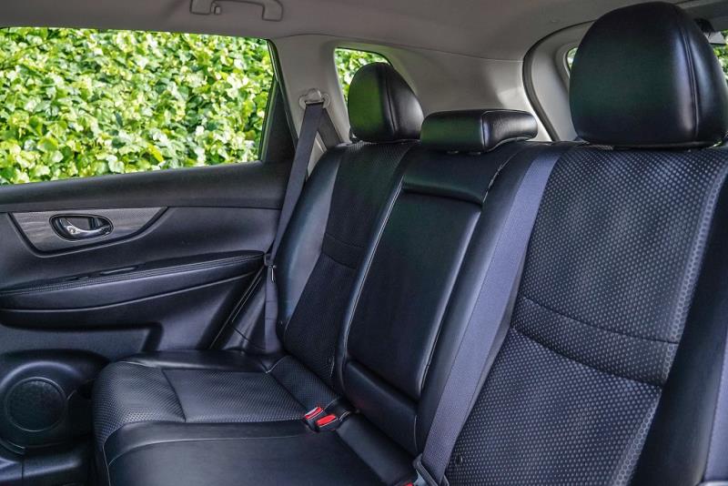 2015 Nissan X-Trail Hybrid