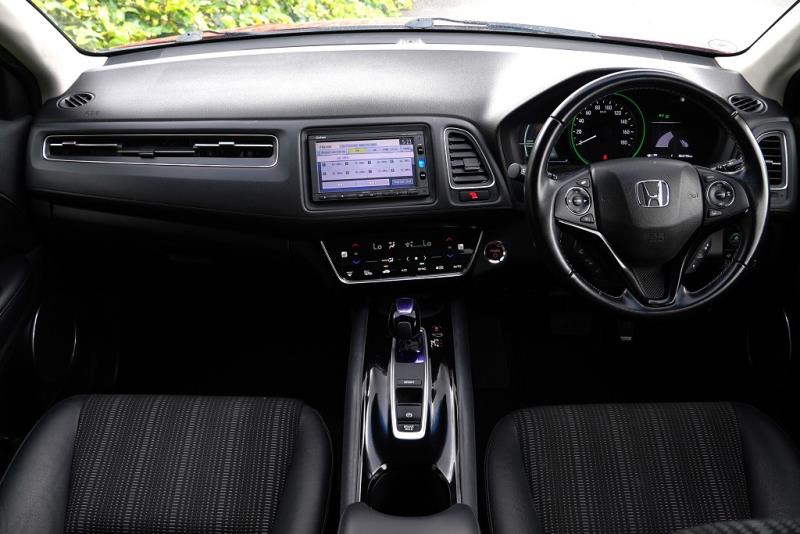2016 Honda Vezel Z Hybrid / HR-V
