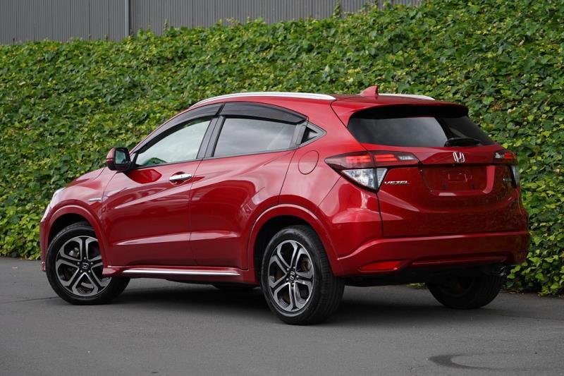 2016 Honda Vezel Z Hybrid / HR-V