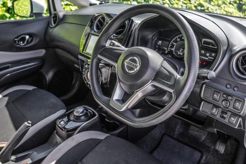 2020 Nissan Note e-Power B - Thumbnail