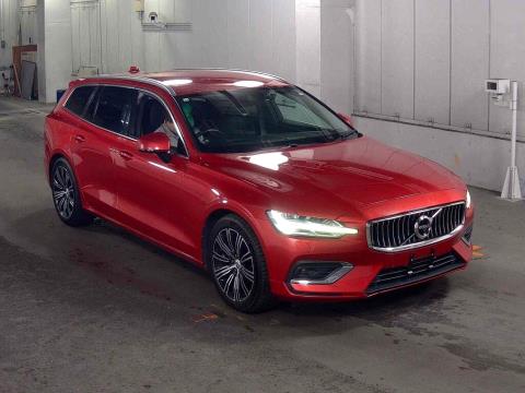 2018 Volvo V60 T5 Inscription - Thumbnail