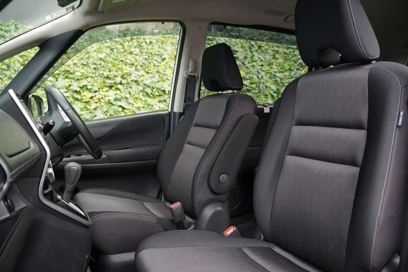 2018 Nissan Serena Hybird