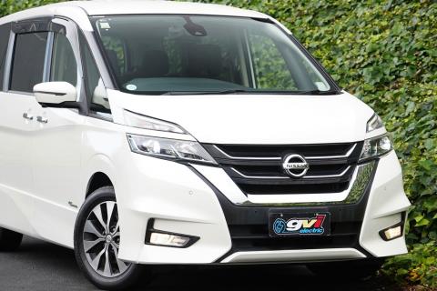 2018 Nissan Serena Hybird - Thumbnail