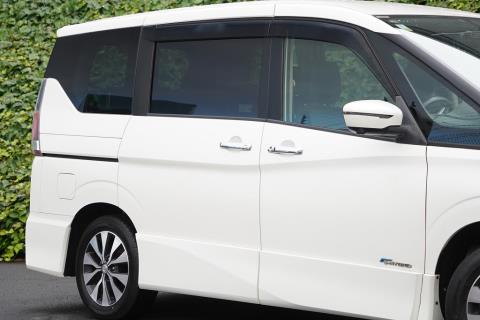 2018 Nissan Serena Hybird - Thumbnail