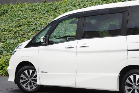 2018 Nissan Serena Hybird - Thumbnail