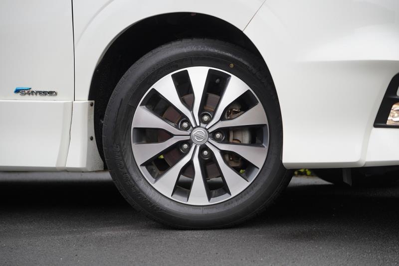 2018 Nissan Serena Hybird