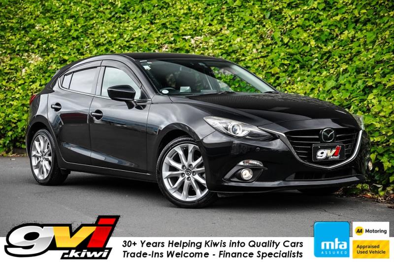 2014 Mazda Axela 20S / 3 Sport
