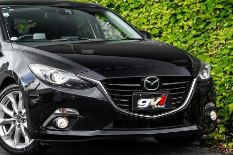 2014 Mazda Axela 20S / 3 Sport - Thumbnail