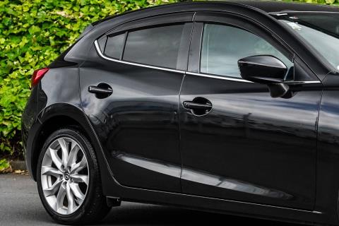 2014 Mazda Axela 20S / 3 Sport - Thumbnail