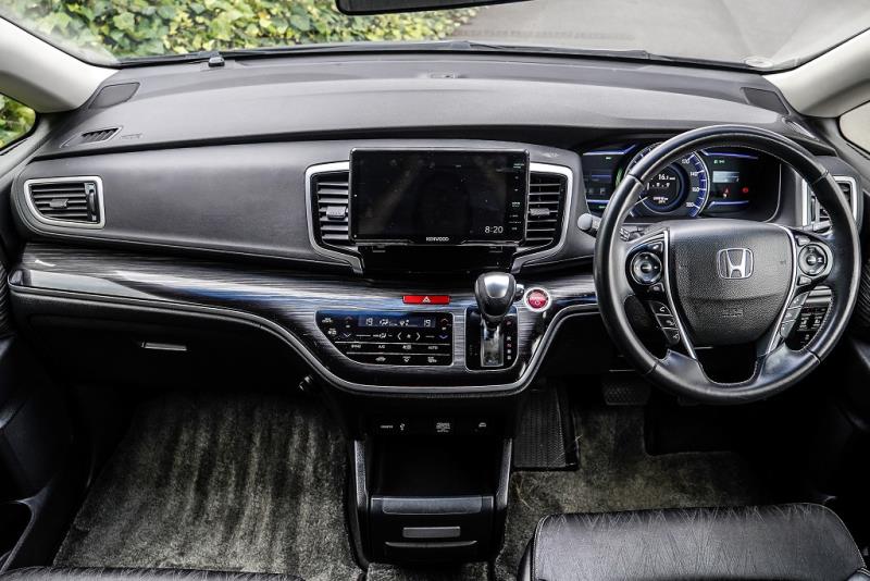 2017 Honda Odyssey Absolute Hybrid