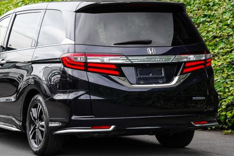 2017 Honda Odyssey Absolute Hybrid - Thumbnail