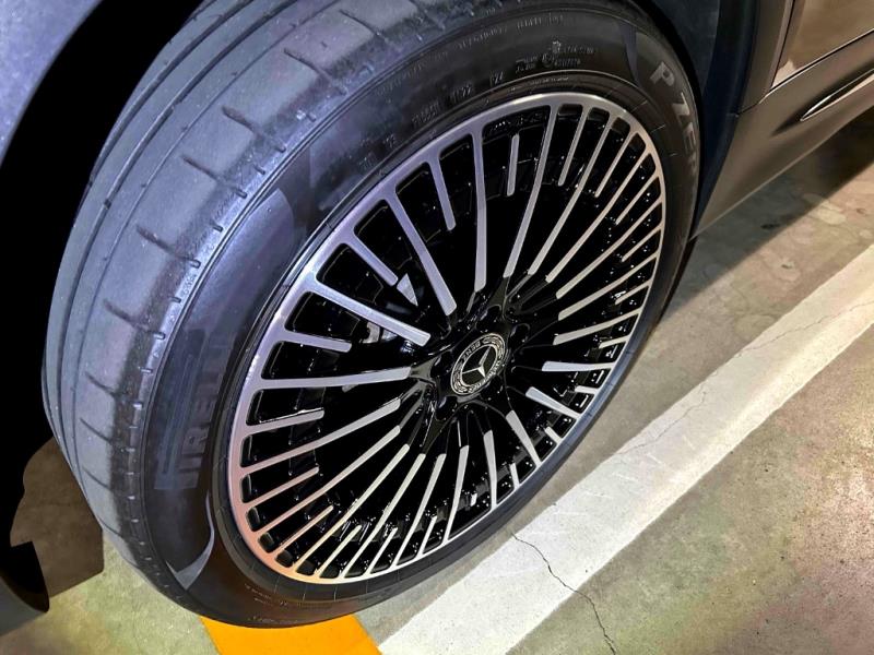 2022 Mercedes Benz EQB 350 4Matic AMG