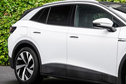 2022 Volkswagen ID.4 Pro 82kWh - Thumbnail