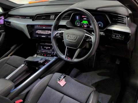 2022 Audi E-Tron 55 Quattro S Line - Thumbnail