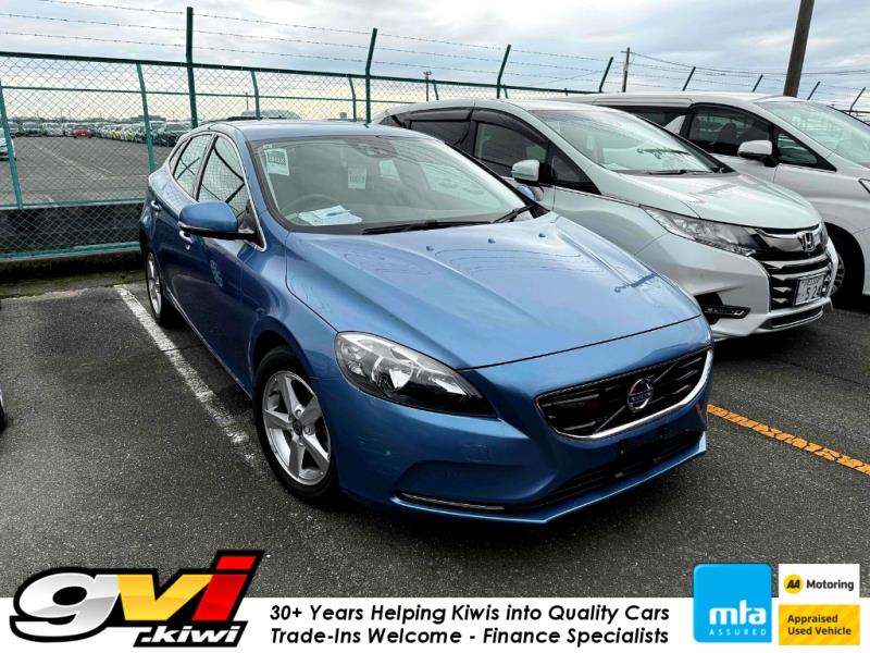 2015 Volvo V40 T4