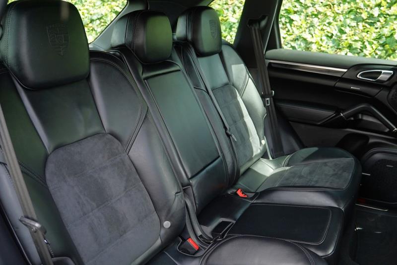 2017 Porsche Cayenne Platinum Edition