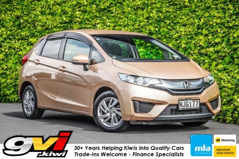 2013 Honda Fit Hybrid / Jazz RS
