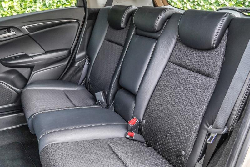 2013 Honda Fit Hybrid / Jazz RS