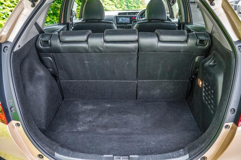 2013 Honda Fit Hybrid / Jazz RS