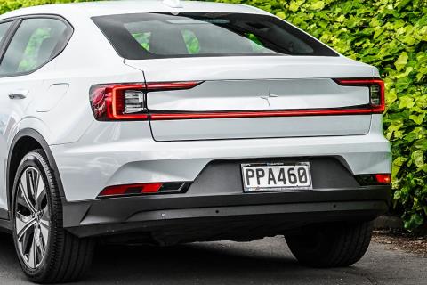 2022 Polestar 2 SRSM 69kWh/EV/FD - Thumbnail