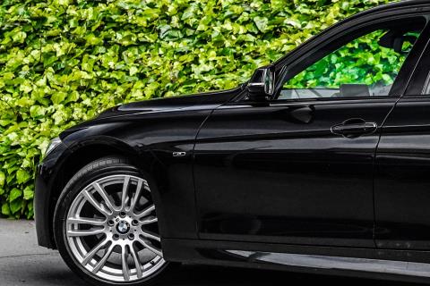 2013 BMW 320i M Sport - Thumbnail